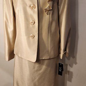 ELEGANT 2 PC Le SUIT   CHAMPAGNE SKIRT ENSEMBLE, SZ 16